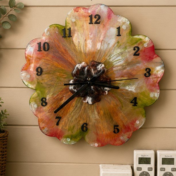 Handmade Resin Clock – Pearlescent Bloom Design (30cm diameter)